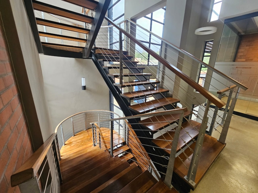 To Let commercial Property for Rent in Beacon Bay North Eastern Cape